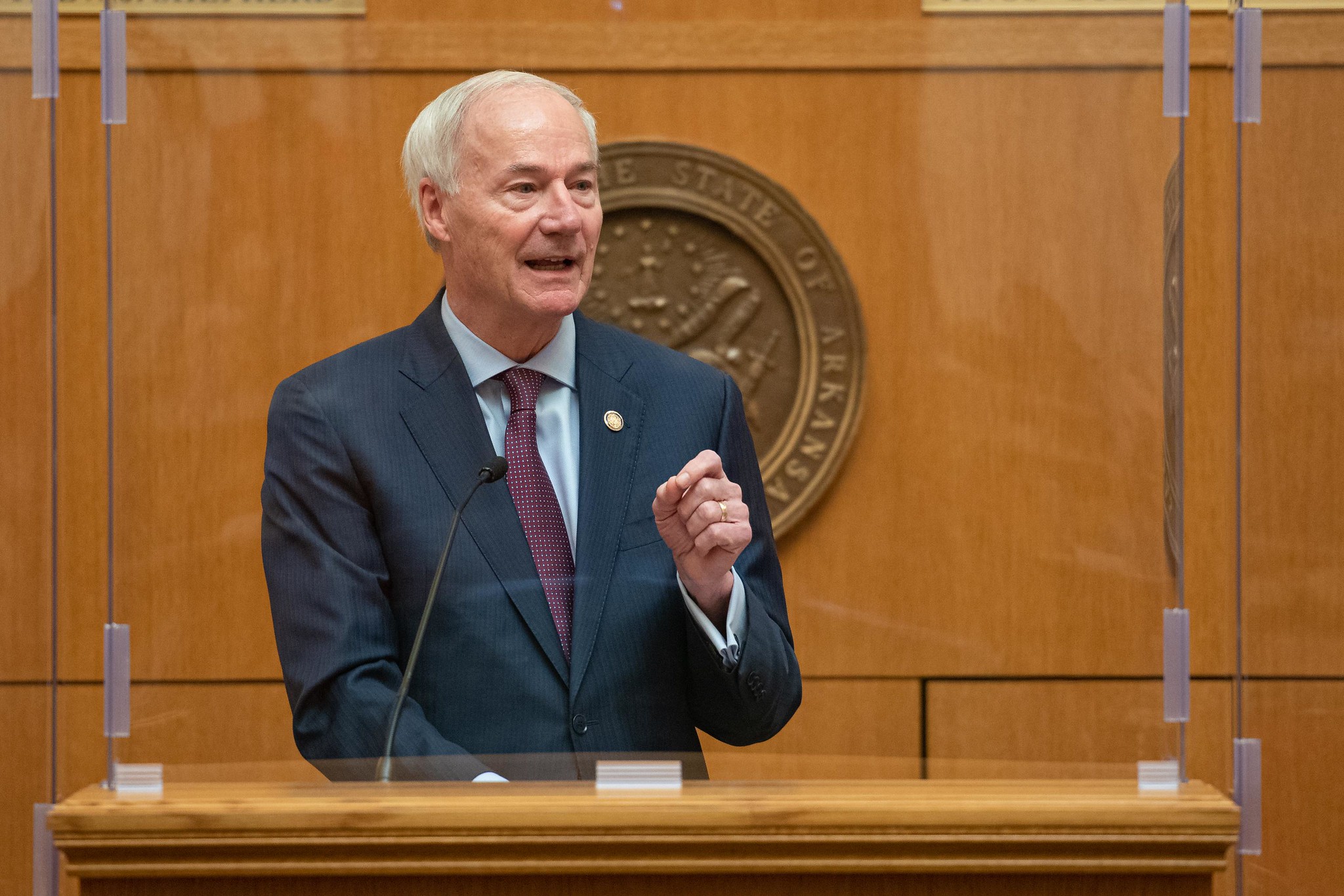 Gov. Asa Hutchinson announces 11 p.m. curfew on bars, restaurants serving alcohol to be lifted