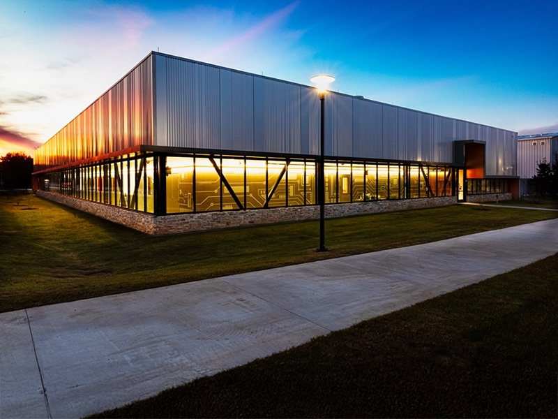 University of Arkansas dedicates only semiconductor facility in U.S.